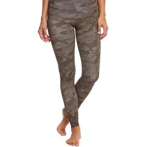 Onzie green camo leggings